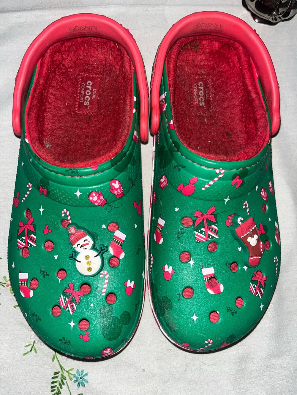 CROCS Mickey Mouse Christmas 2024 with Red Liner and Holiday Print M8 W10
